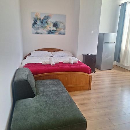 Albania Apartment Comfort Near Tirana City Center エクステリア 写真