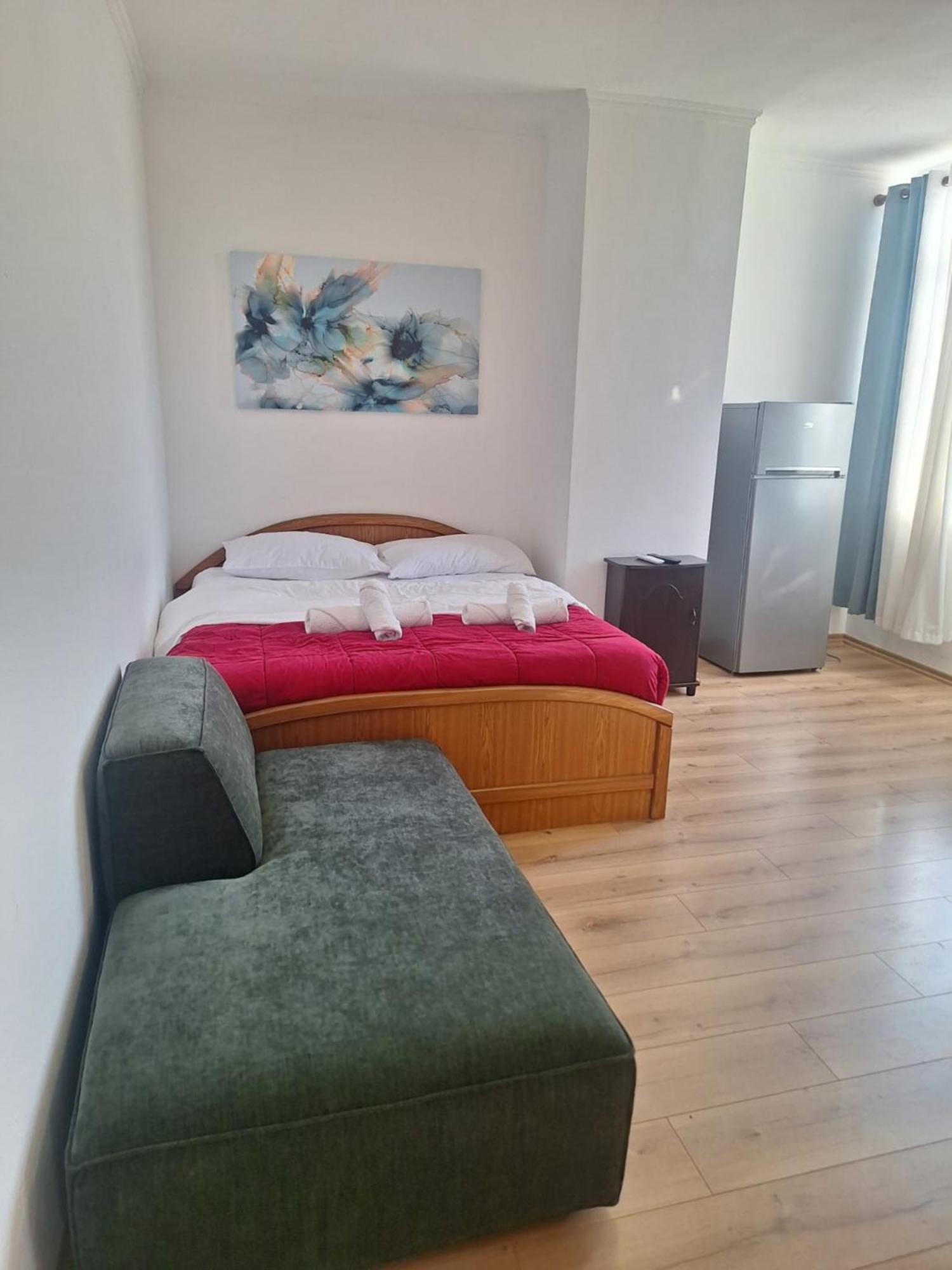 Albania Apartment Comfort Near Tirana City Center エクステリア 写真
