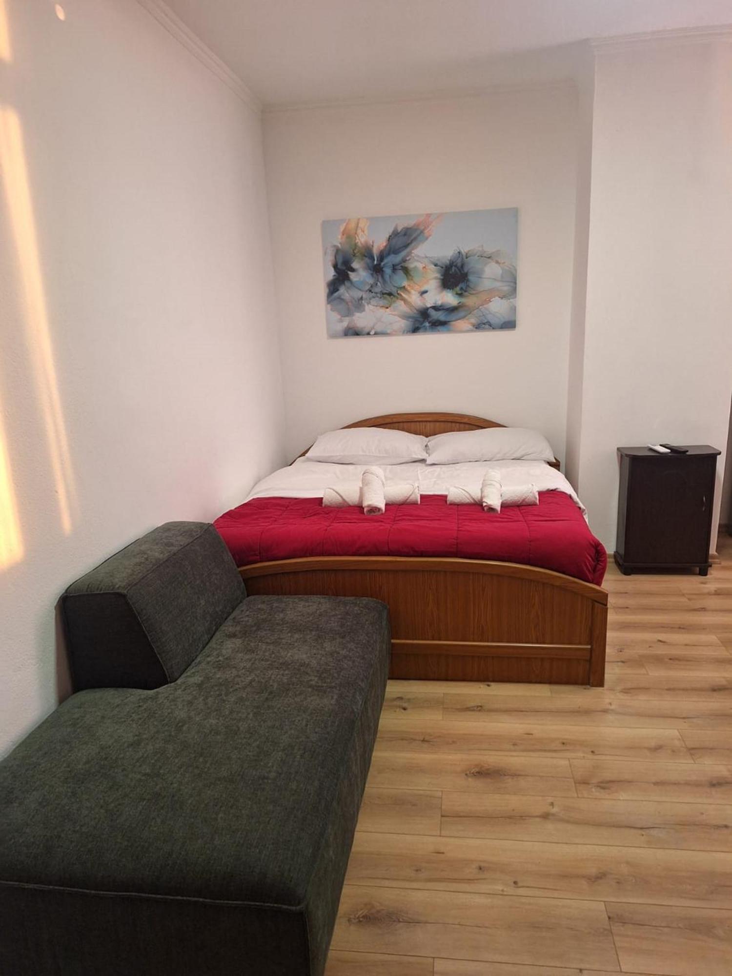 Albania Apartment Comfort Near Tirana City Center エクステリア 写真