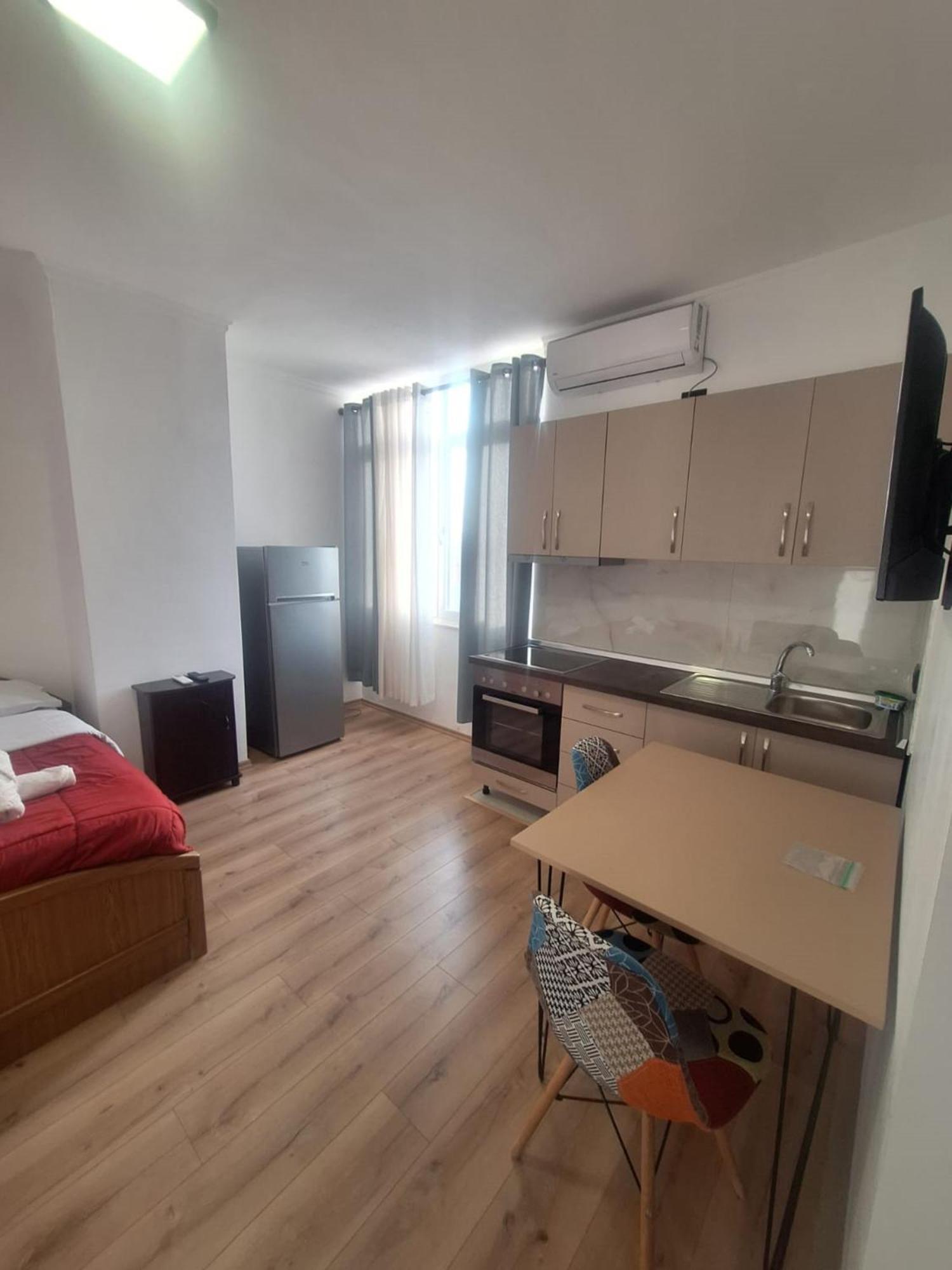 Albania Apartment Comfort Near Tirana City Center エクステリア 写真